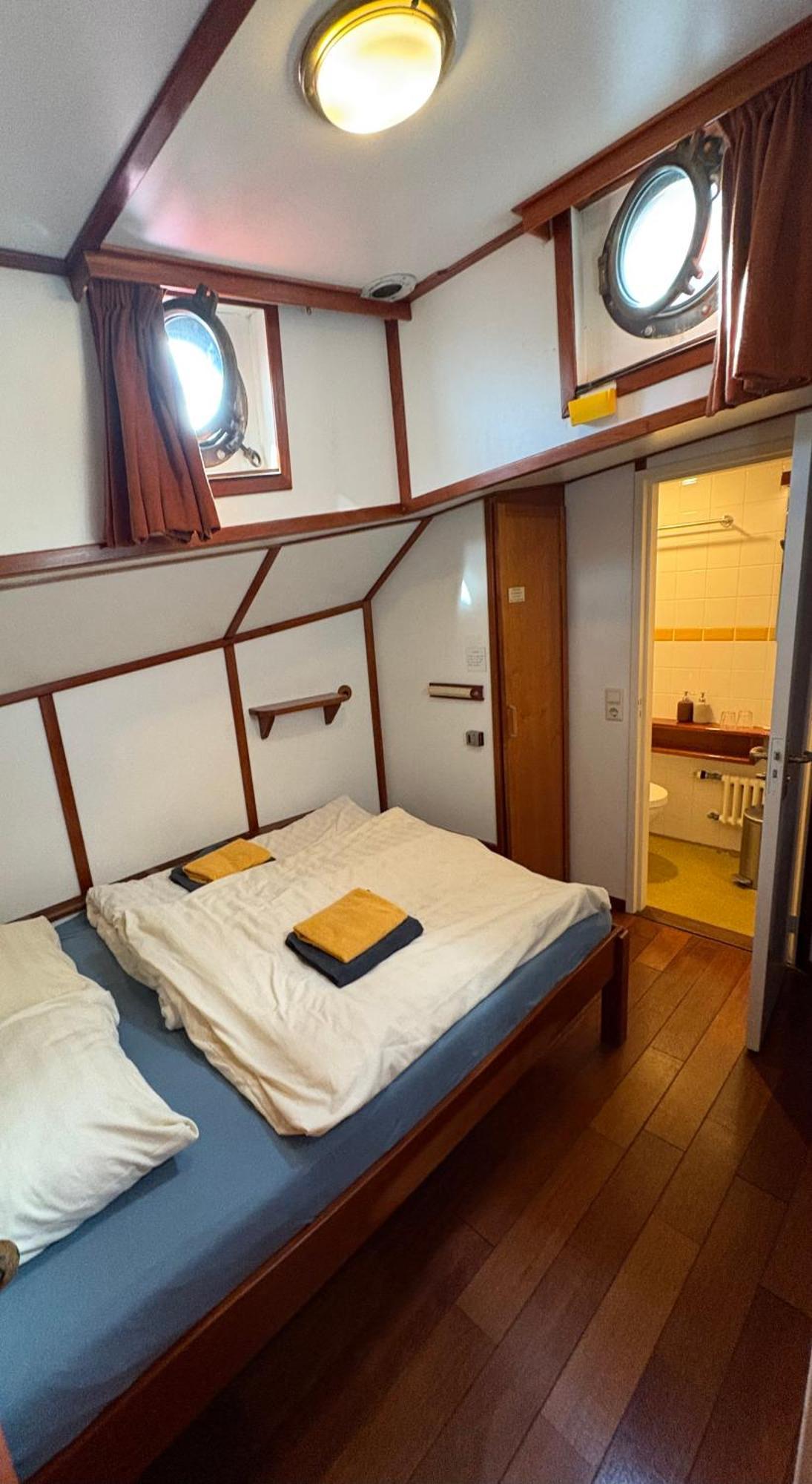 Hotelboot Zwaan Amszterdam Kültér fotó