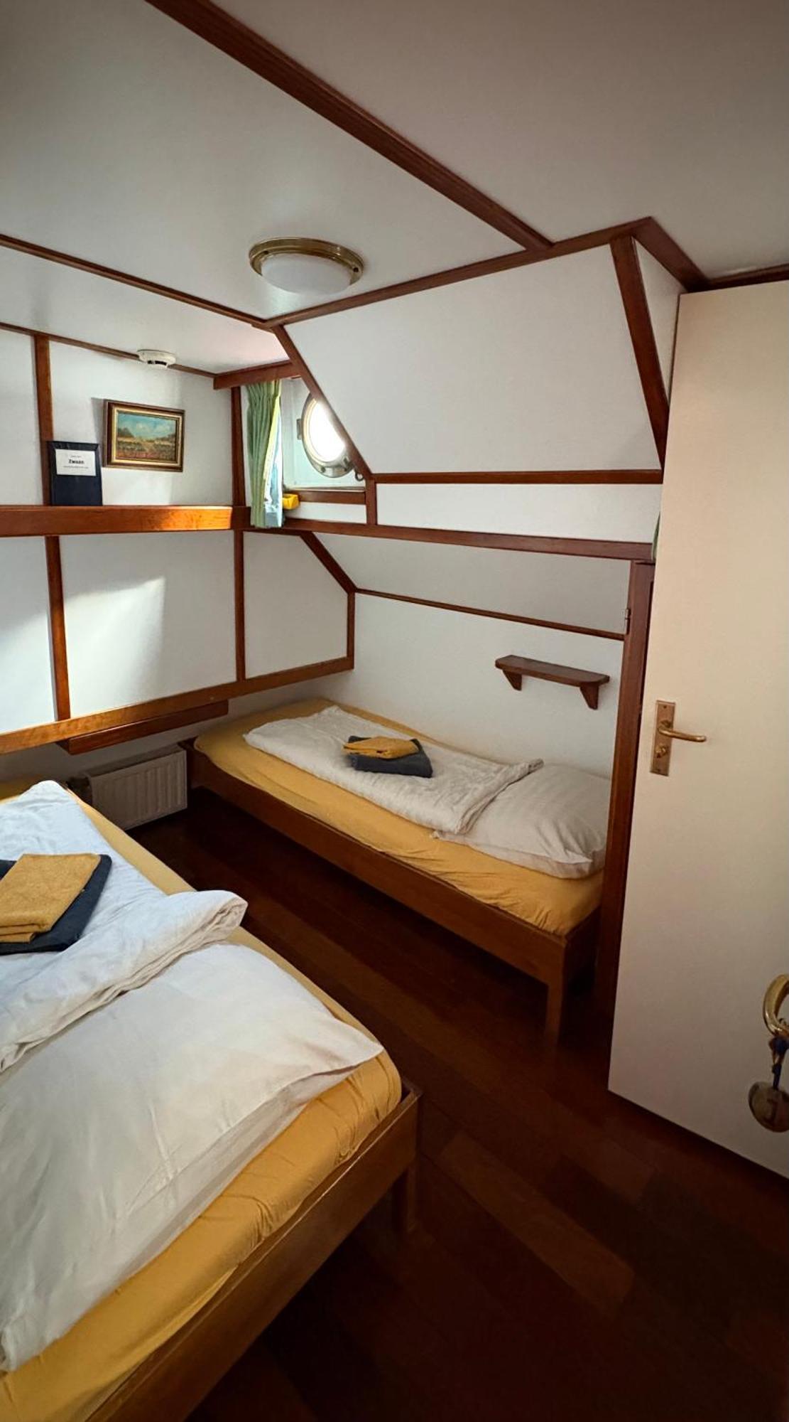 Hotelboot Zwaan Amszterdam Kültér fotó